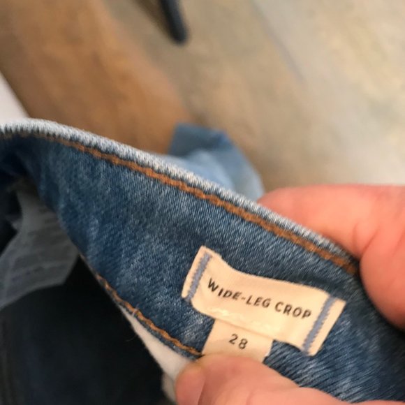 Madewell Wide-Leg Crop Jeans in Light Blue - Picture 5 of 5